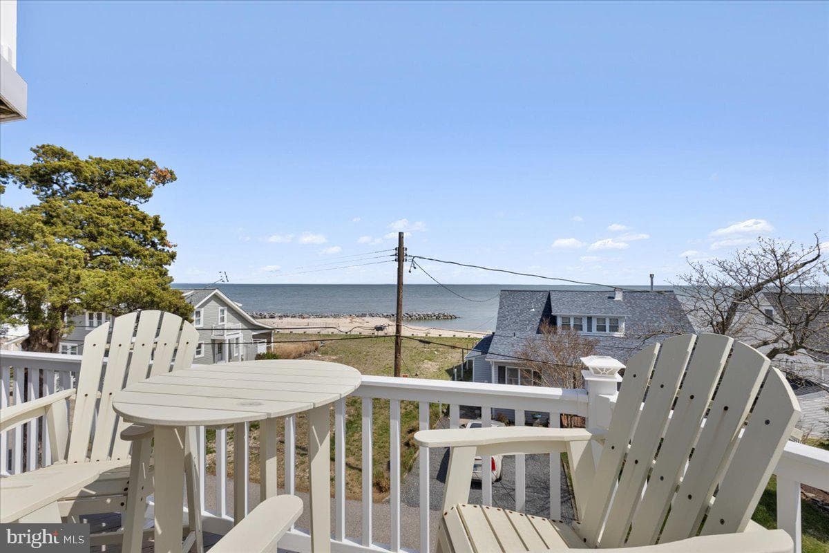 2818 Beach Drive photo 70