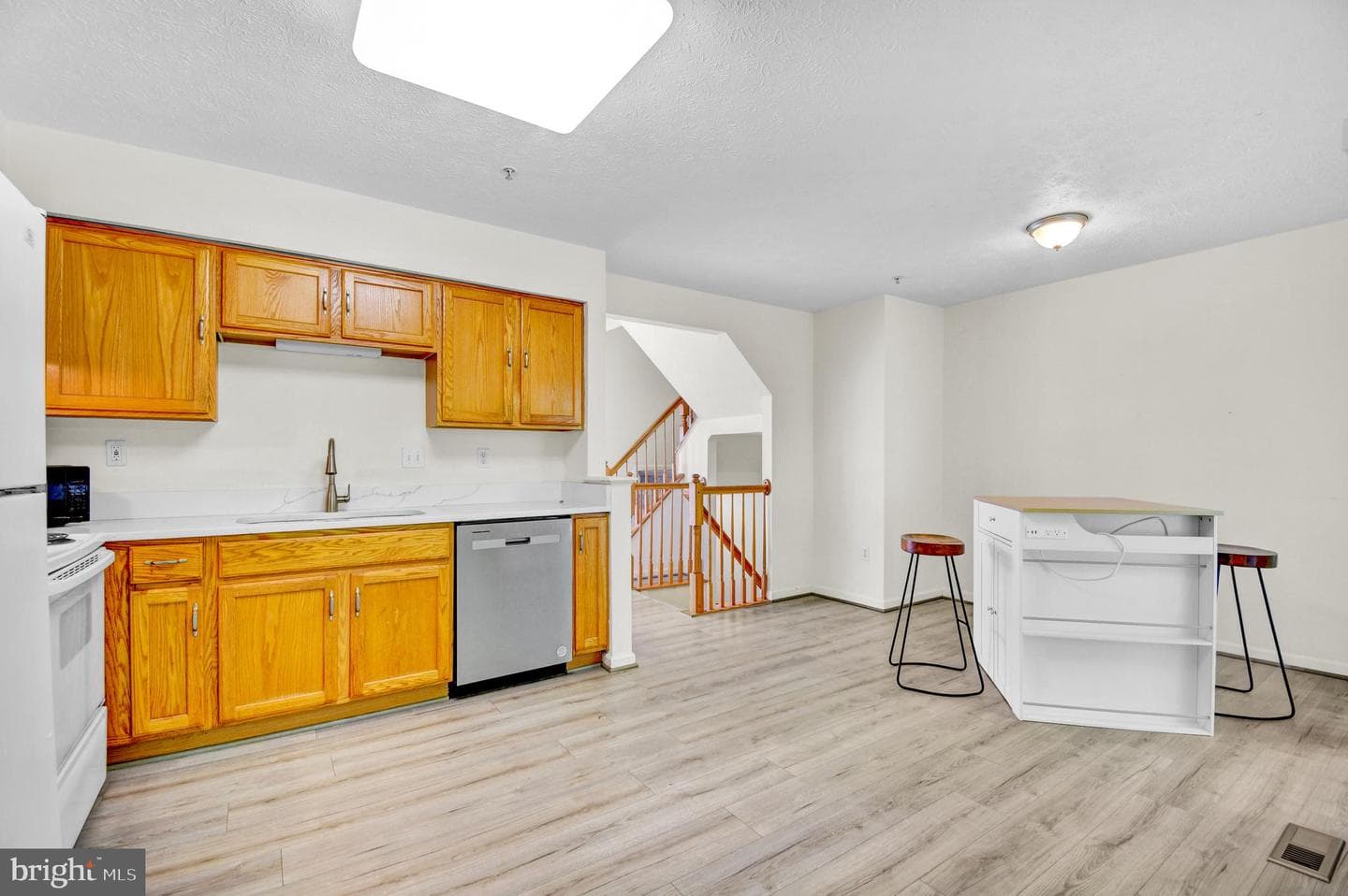 8036 Silver Fox Way photo 10