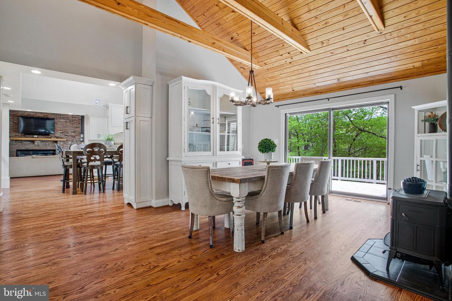 7785 Swan Lane photo 13