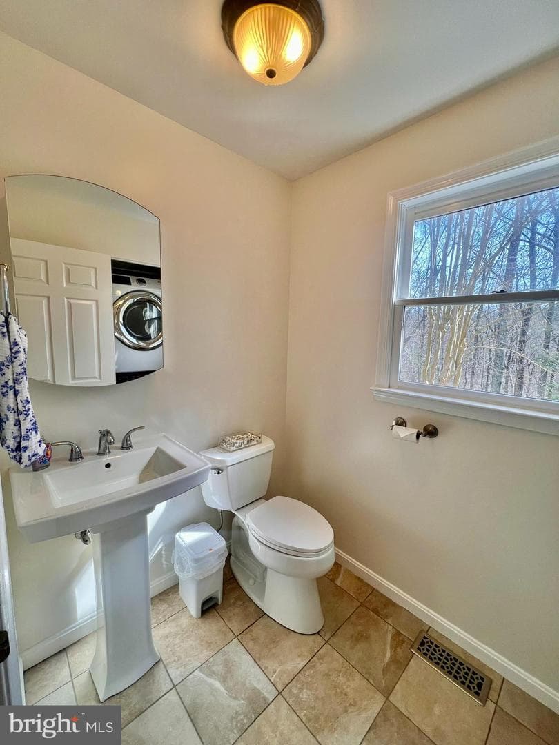 8200 Frances Lane photo 35