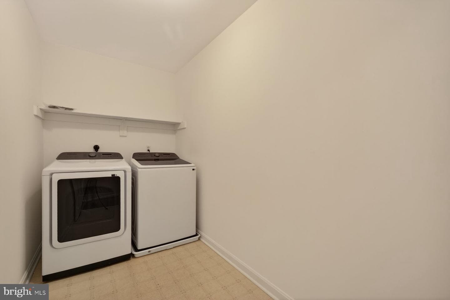 7843 Lake Shore Drive photo 40