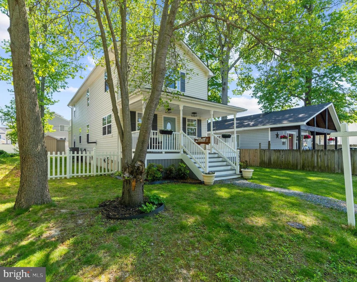 3913 6th Street photo 2