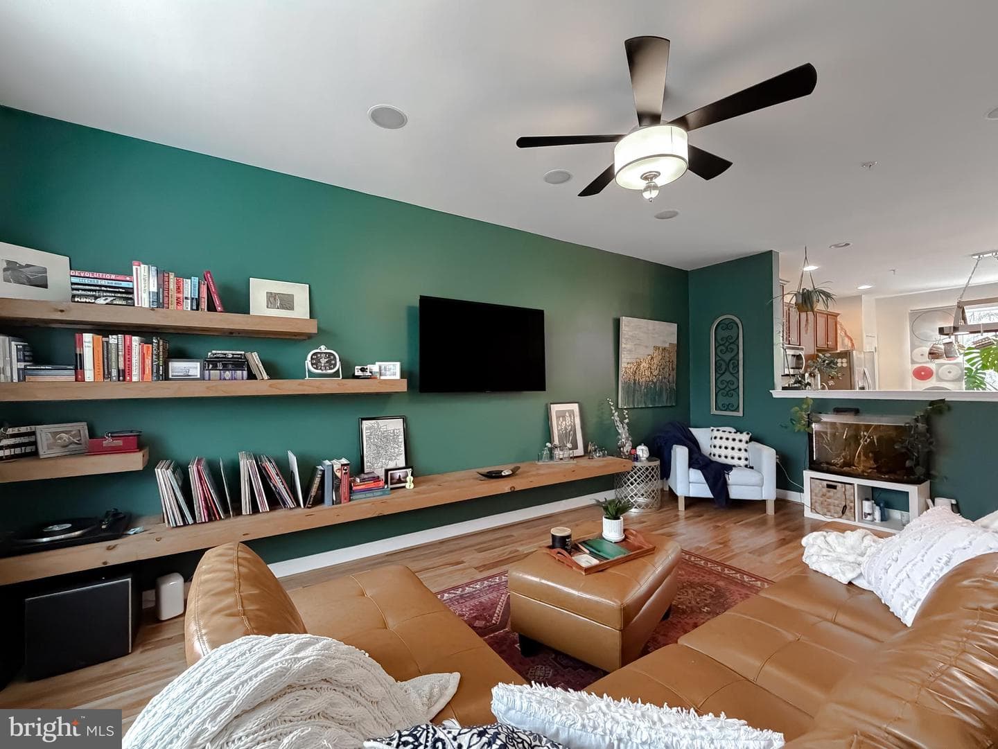 339 English Oak Lane photo 4