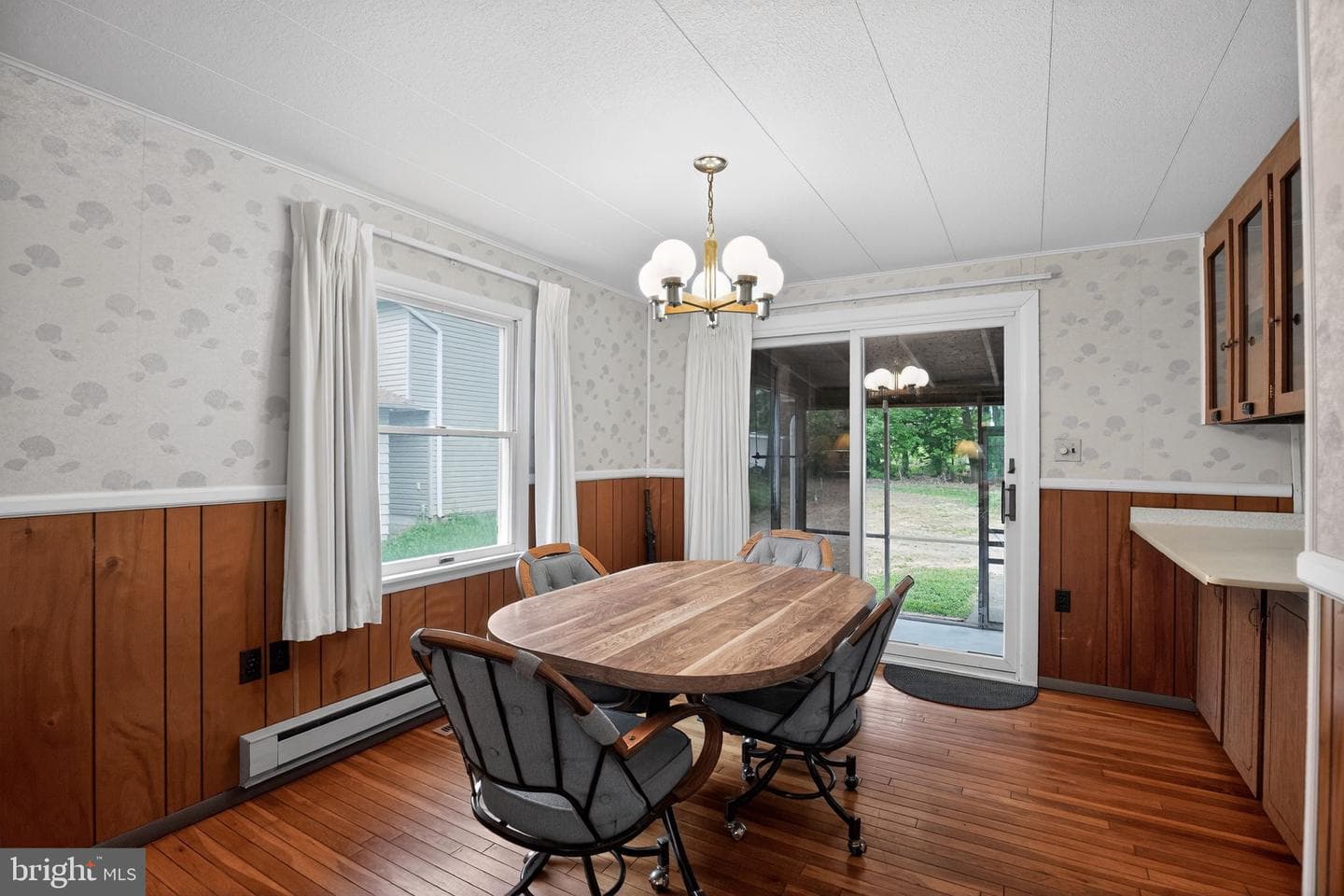 6070 Hill Road photo 9