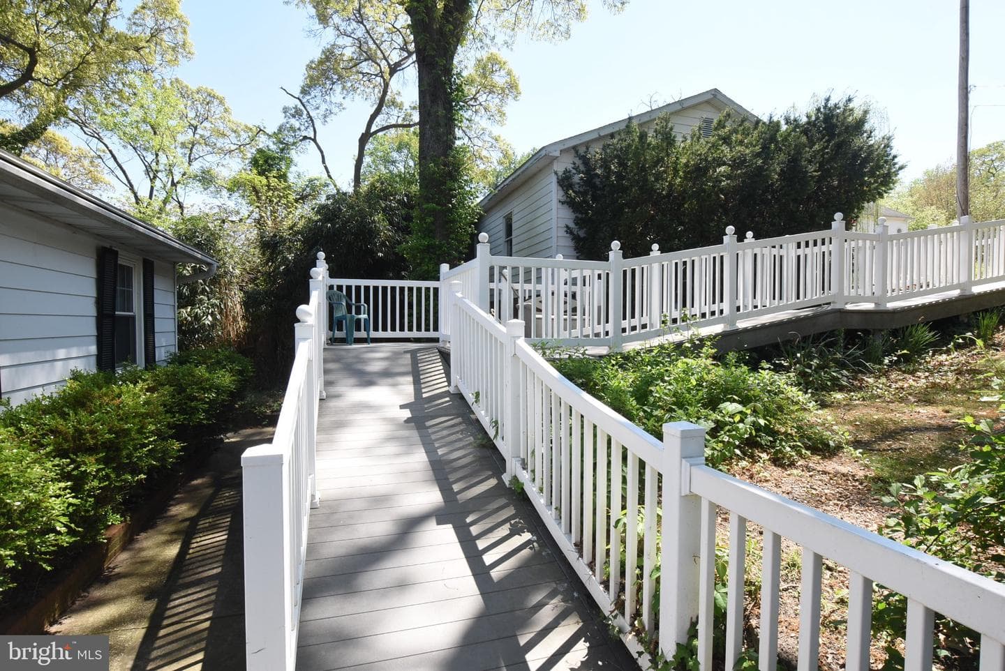 1815 Highland Drive photo 3