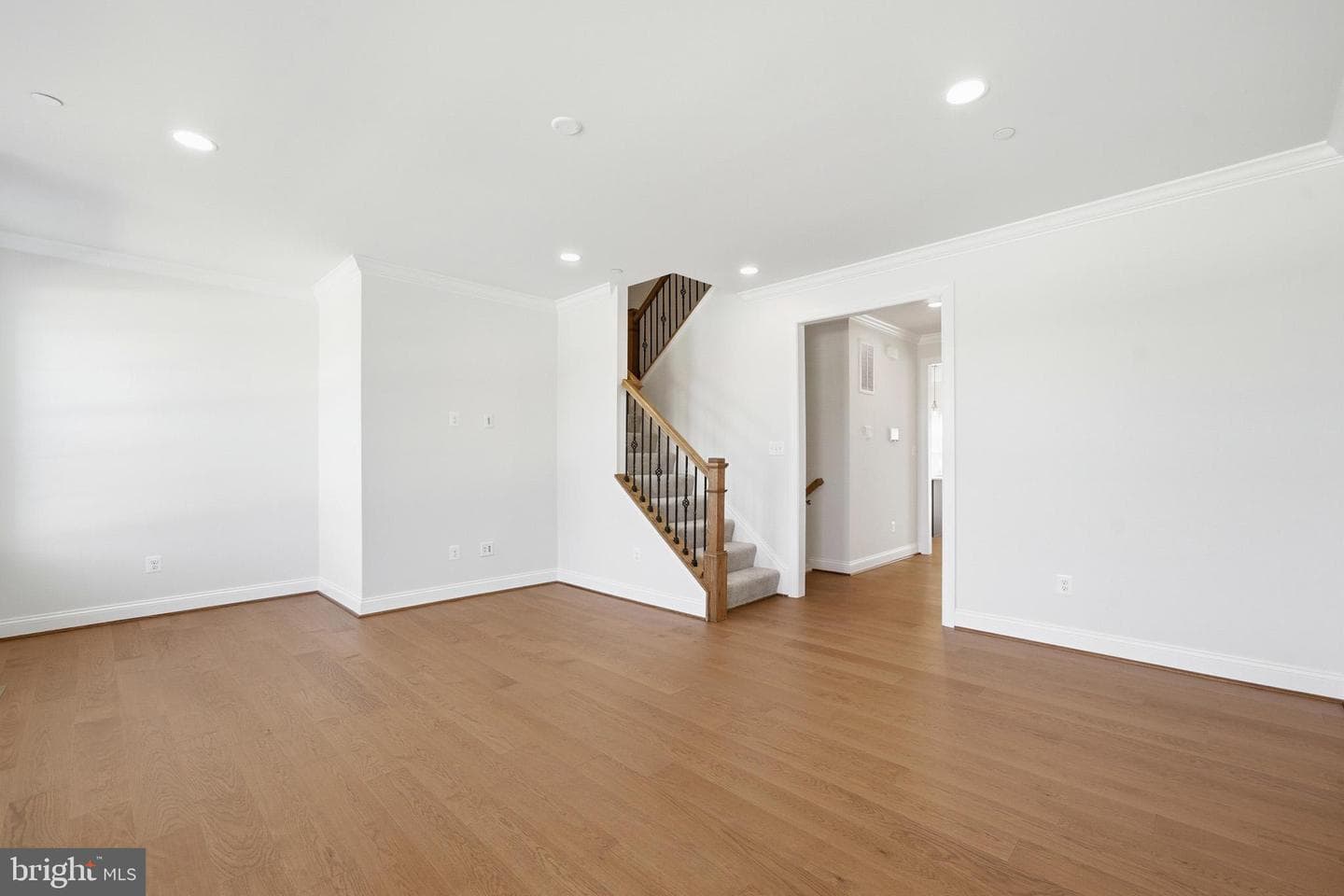 104 Potomac Court photo 7