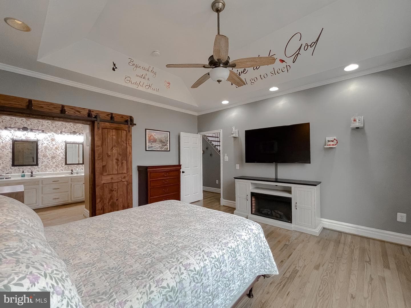 400 Adelina Road photo 34