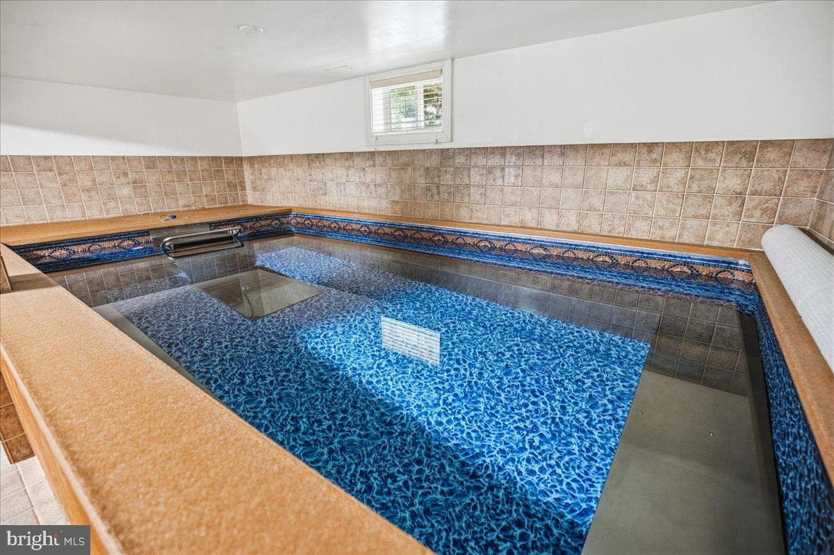 3285 Channel Court photo 106