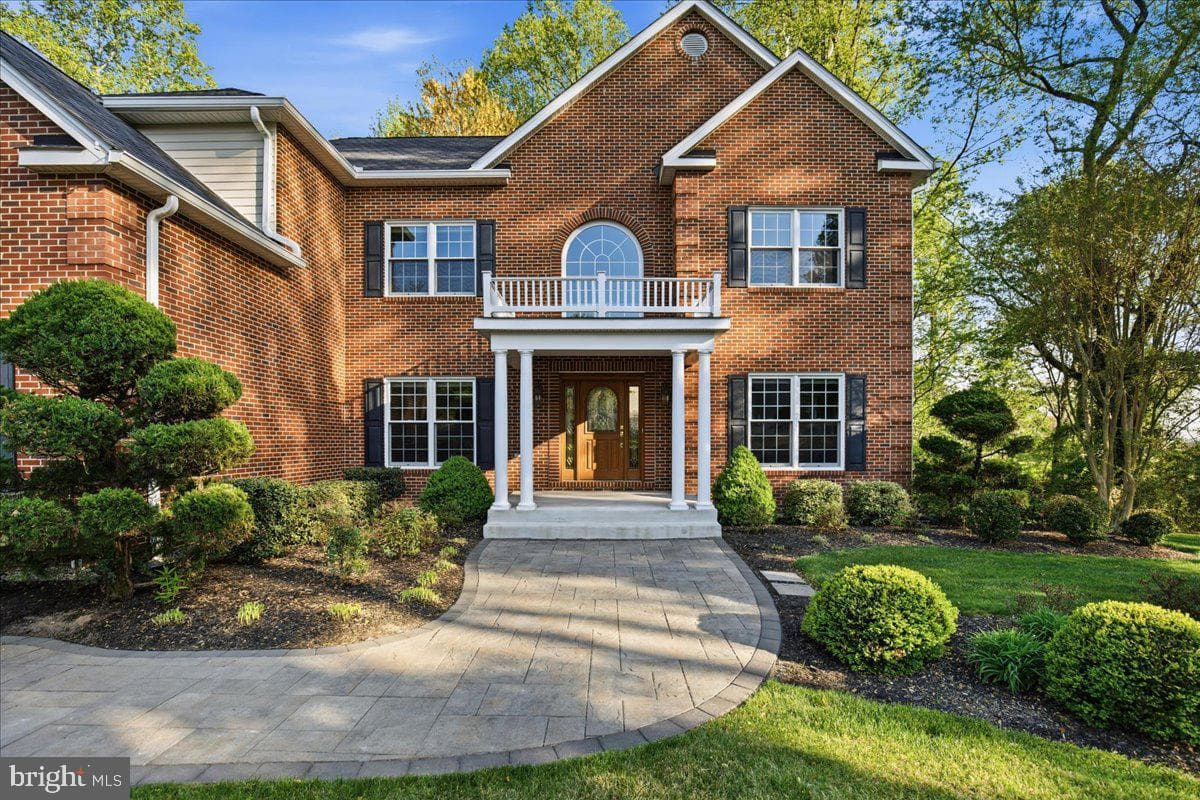 3285 Channel Court photo 6