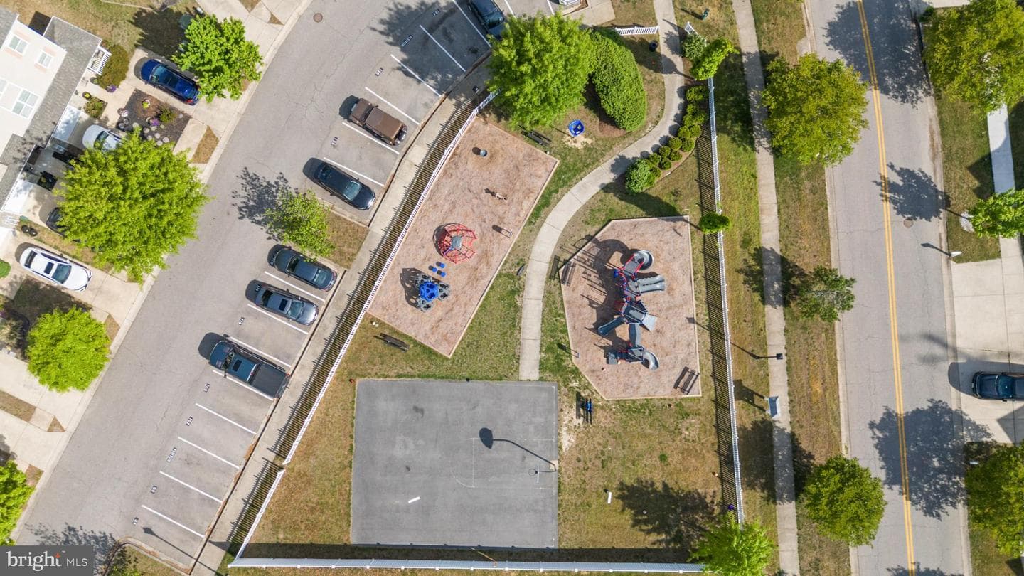 115 Thoroughbred Drive photo 54