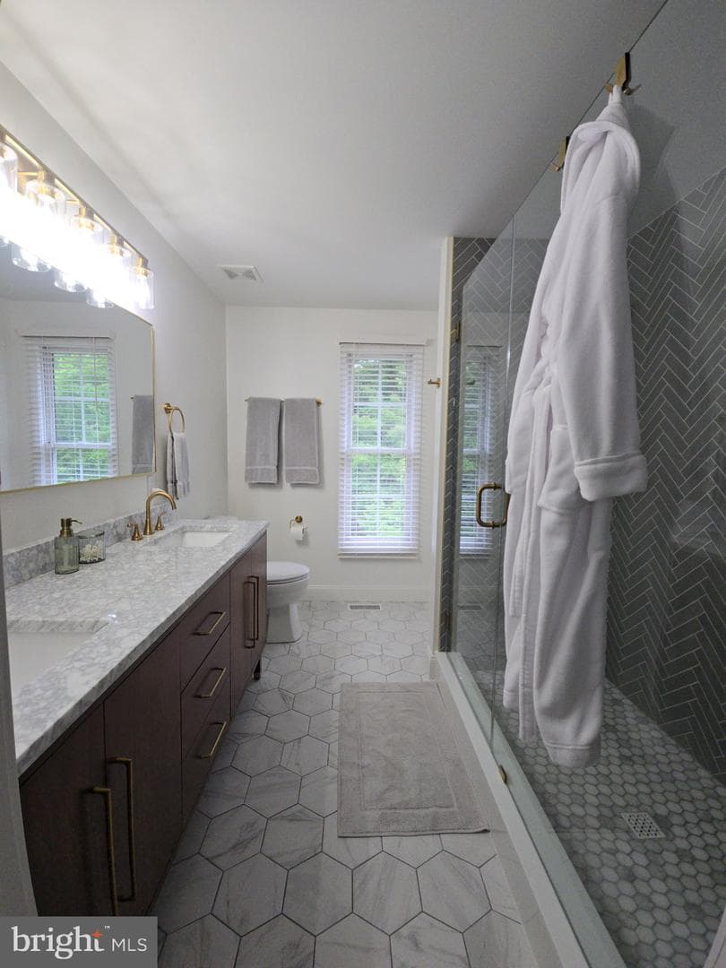 5855 Julie Ct photo 17