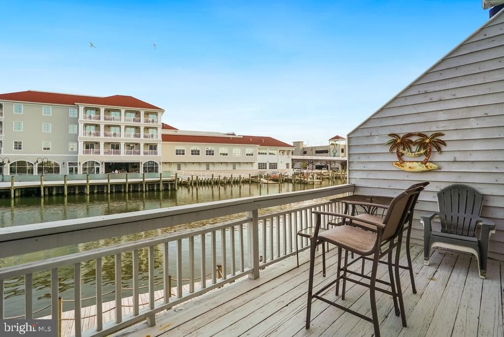 8048 Windward Key Drive photo 4