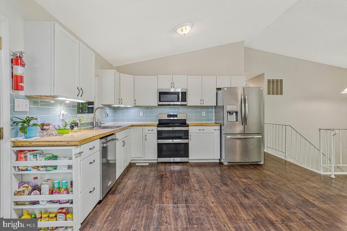 5030 Sunnyhills Drive photo 15