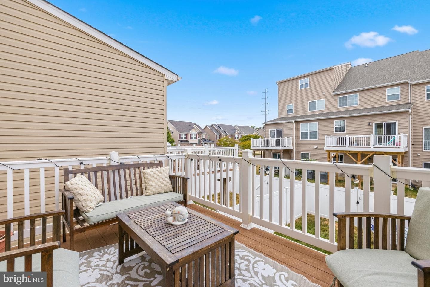 121 Polo Way photo 38