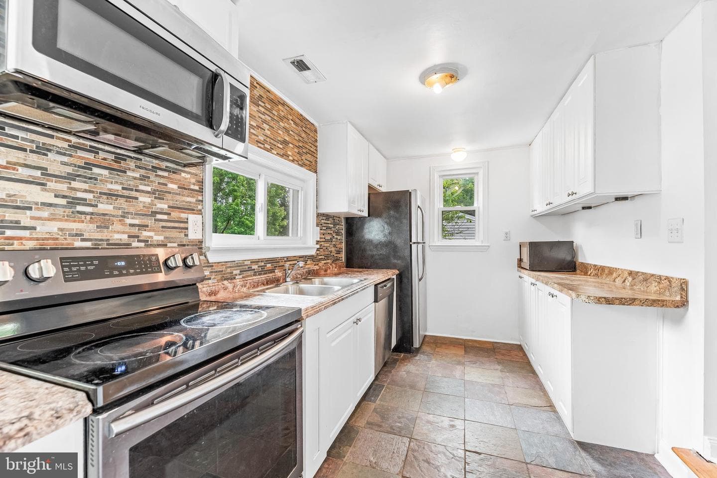 1440 Plateau photo 9
