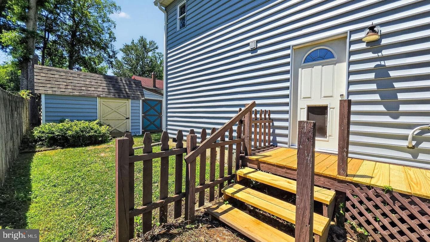 3907 3rd Street photo 47