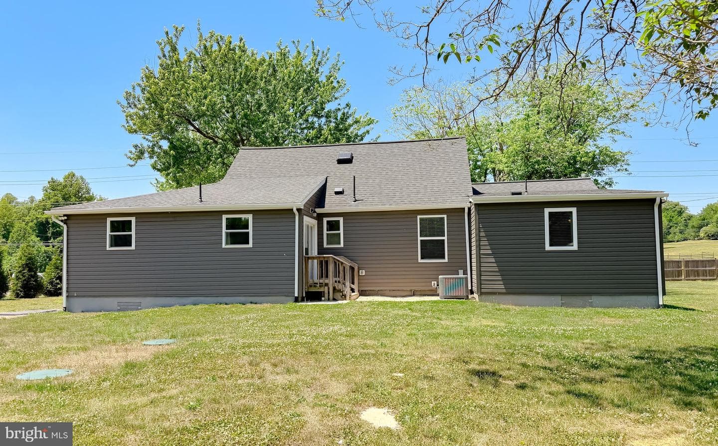 4985 Solomons Island Road photo 40