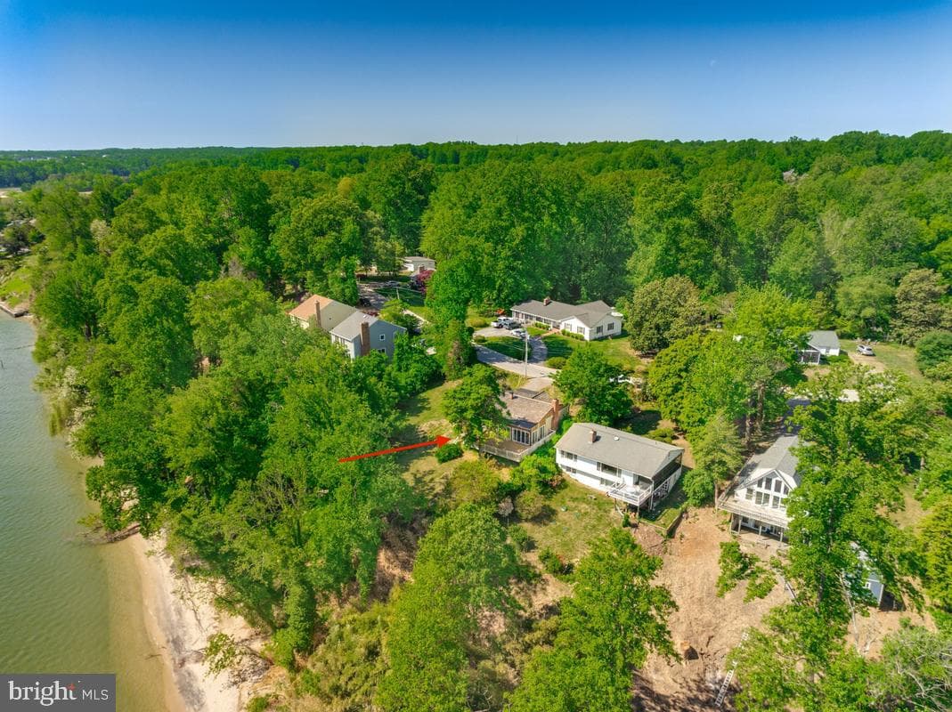 3713 & 3711 Bayview Drive photo 4