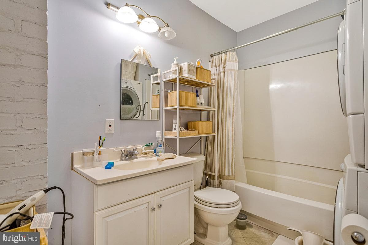 3713 & 3711 Bayview Drive photo 51