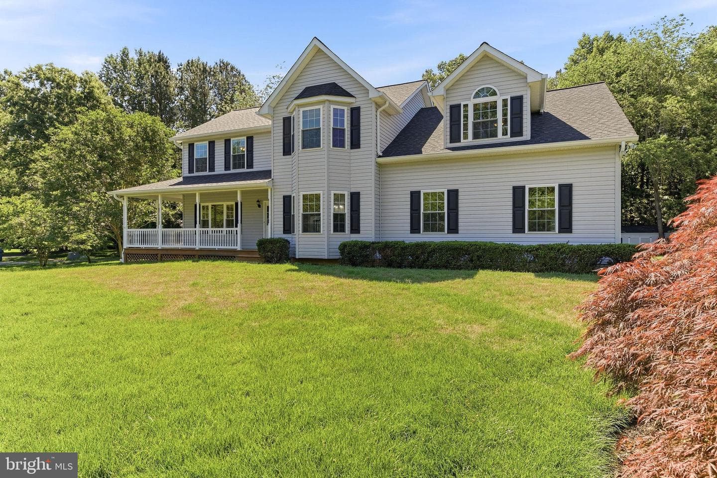 1824 Oriole Way photo 2