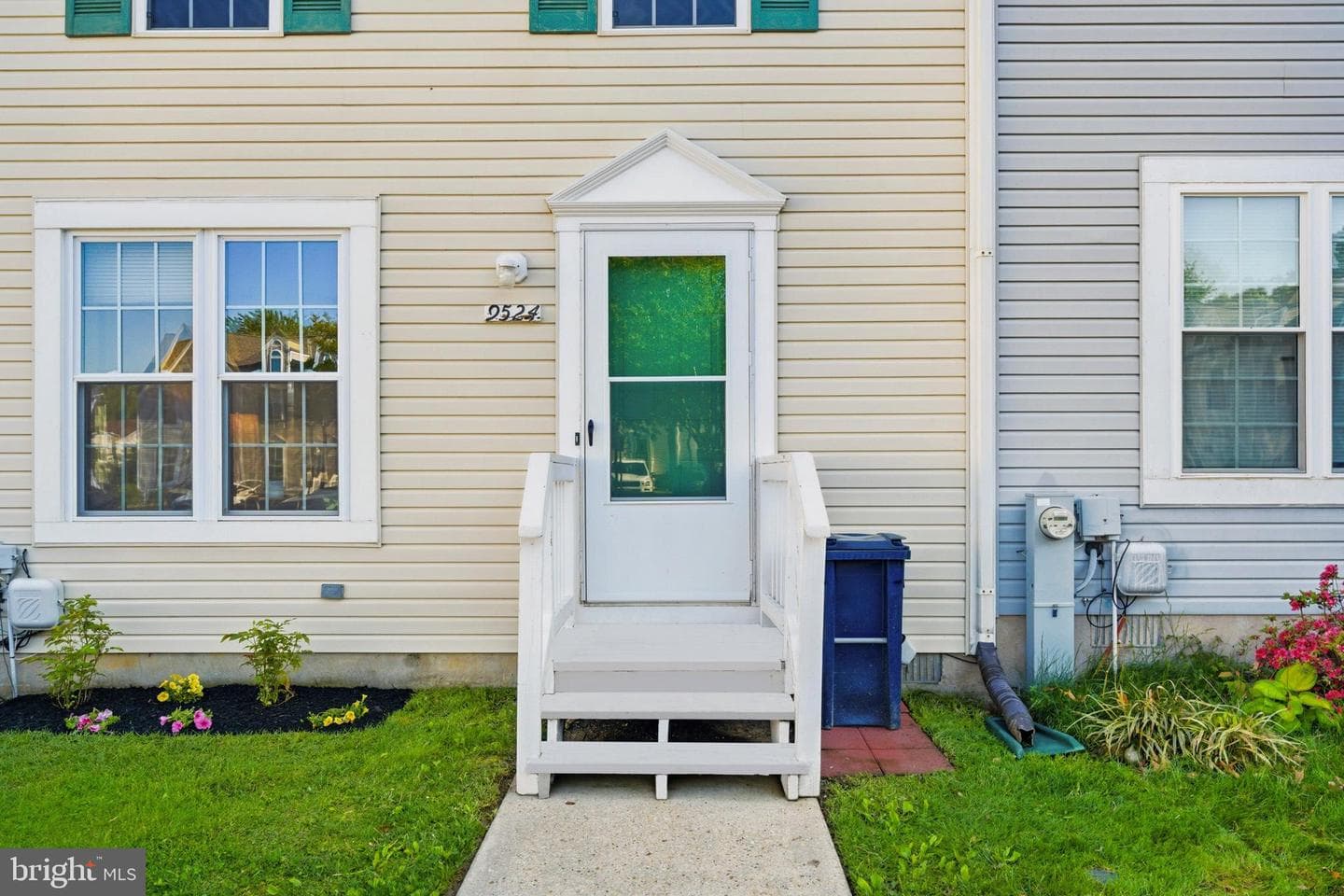 9524 Sea Gull Ct photo 2