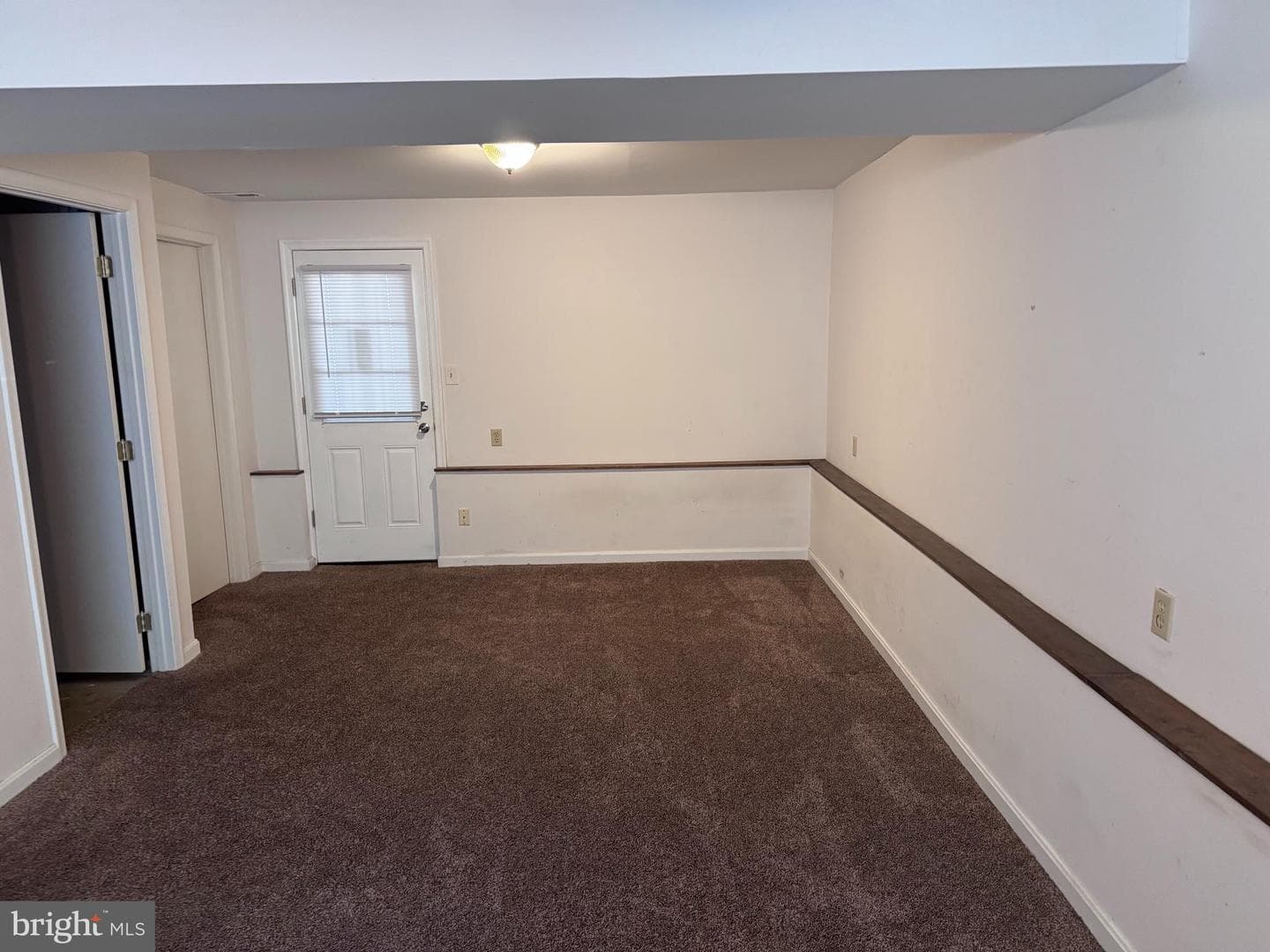 561 White Sands Drive photo 22