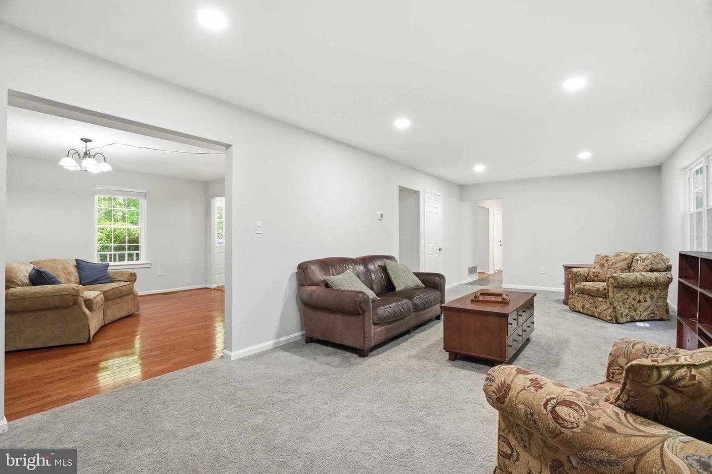 9021 Tonyas Terrace photo 15