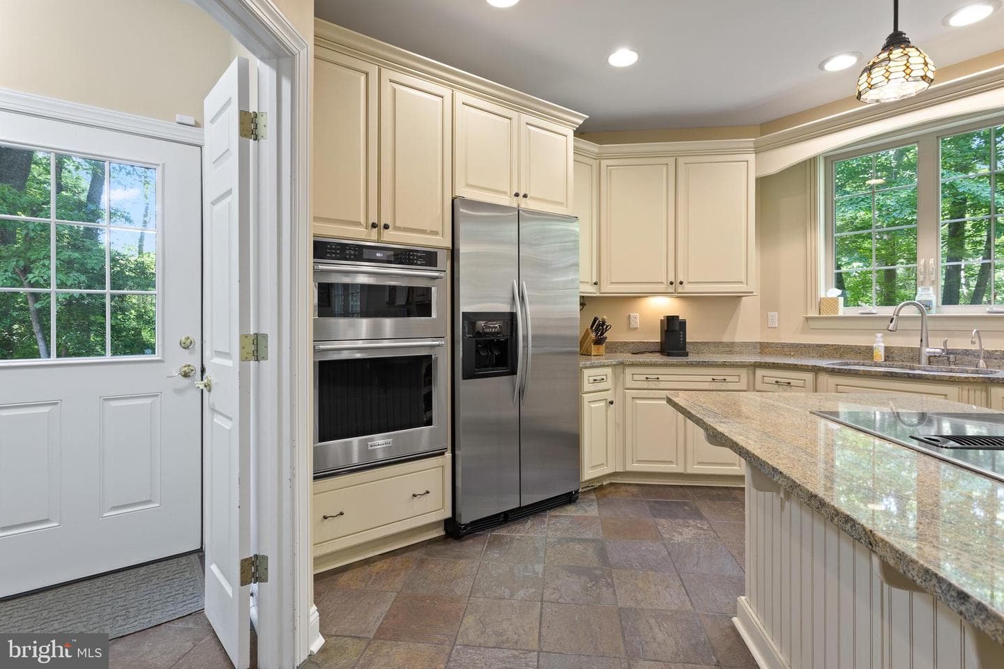 9350 Baker Street photo 21