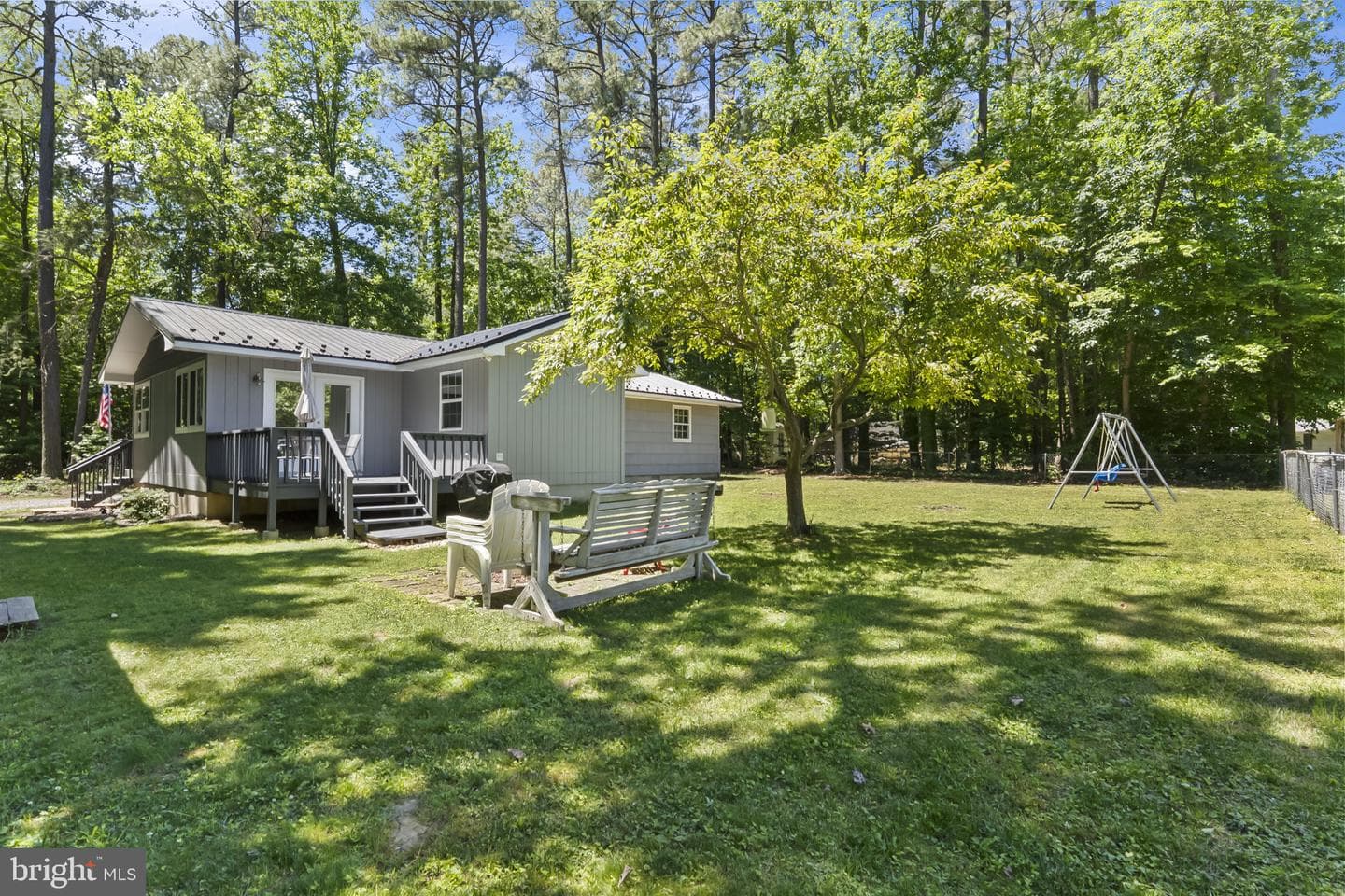 834 Lazy Lane photo 2