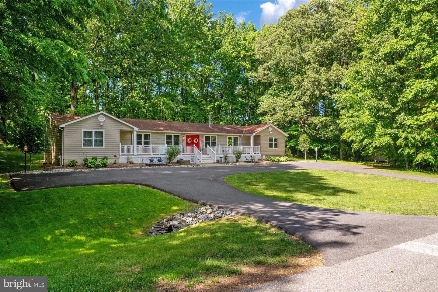 1665 Paris Oaks Road photo 4
