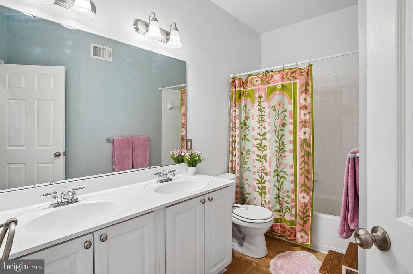 2243 Ivy Lane #8 photo 31