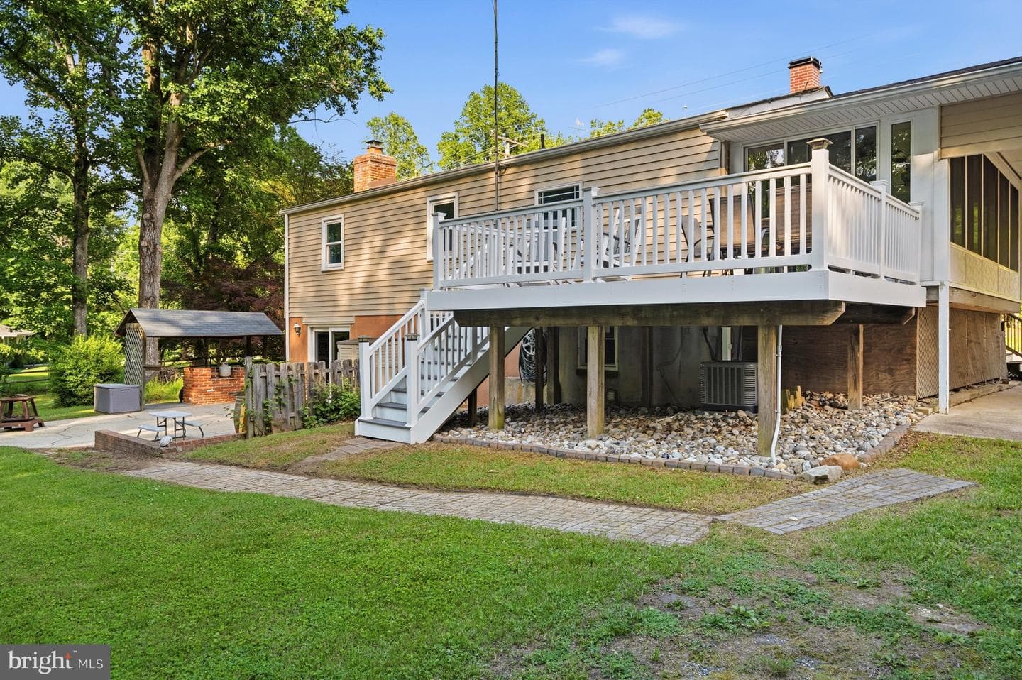9330 Boyds Turn Road photo 19