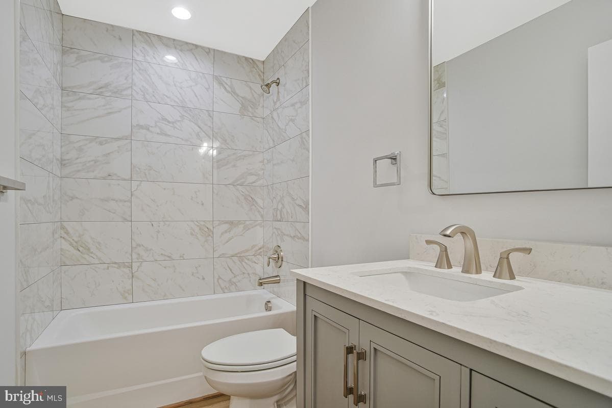 1097 San Angelo Drive photo 33