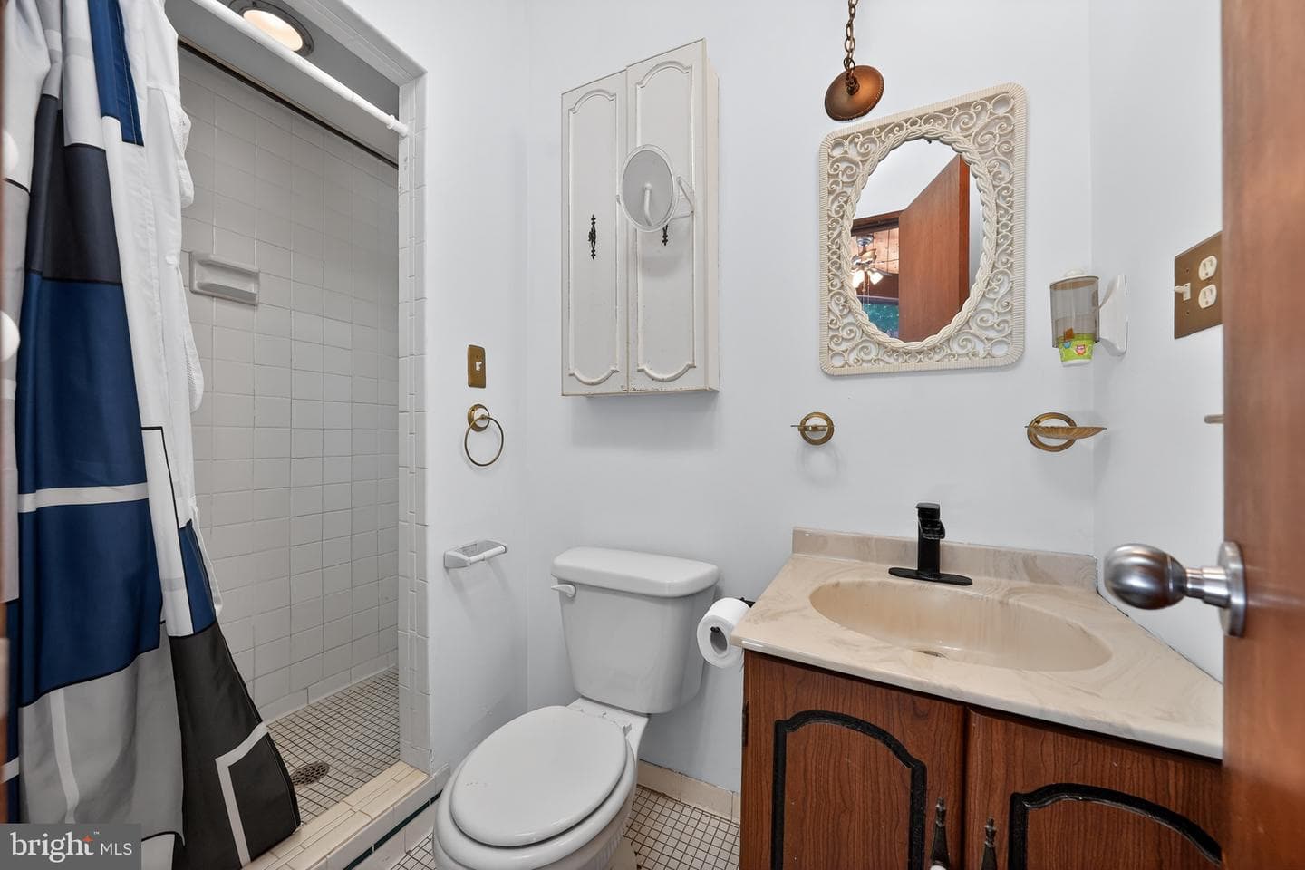 8205 F Street photo 19