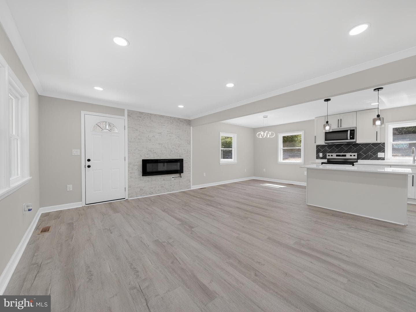 4475 Virginia Avenue photo 10