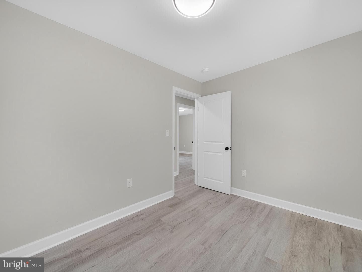 4475 Virginia Avenue photo 32
