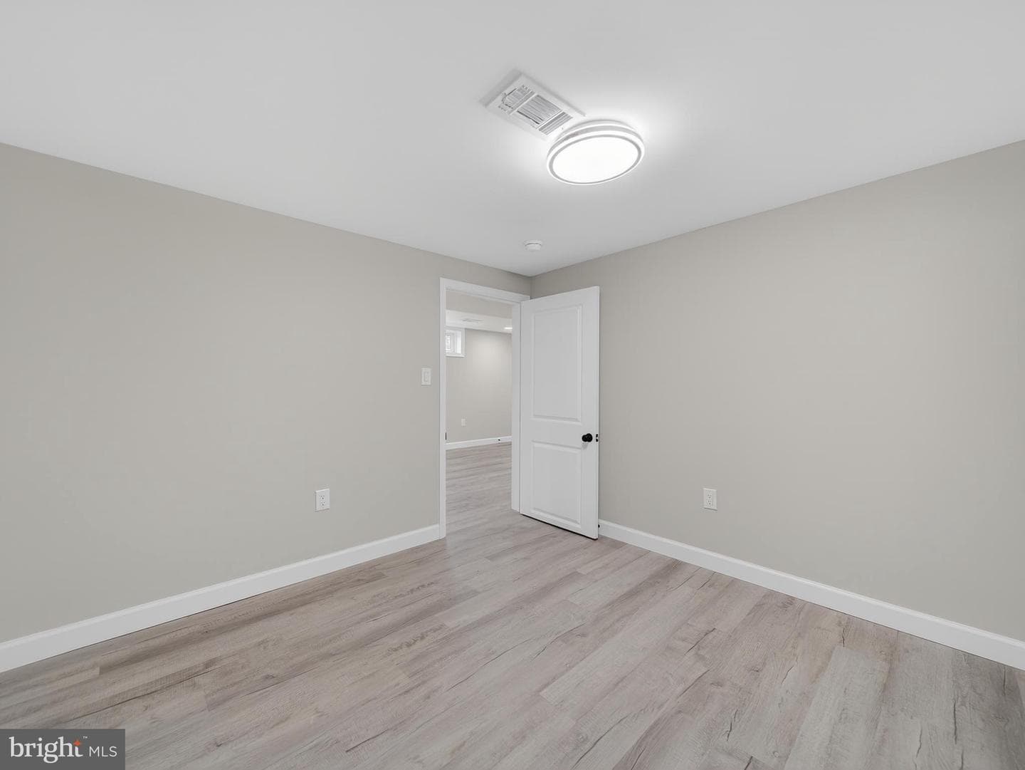4475 Virginia Avenue photo 42
