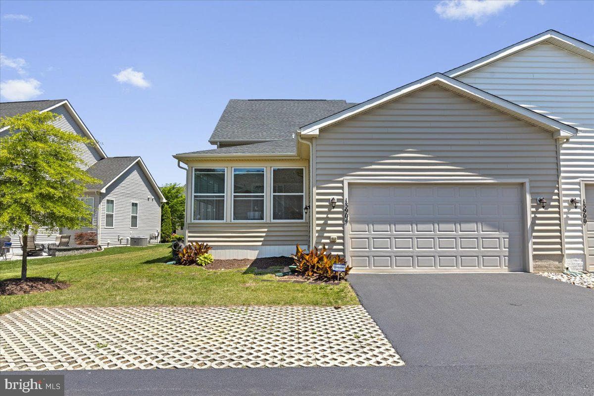 13904 Ensign Road photo 4