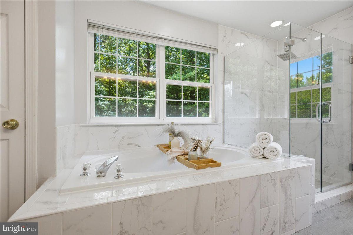 2424 Springbrook Court photo 55