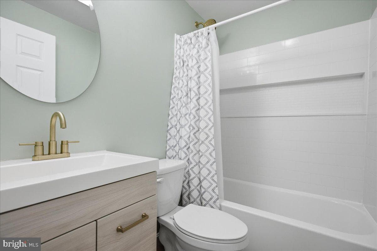 2424 Springbrook Court photo 77