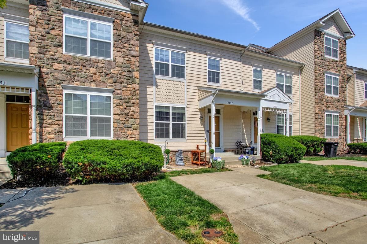 3657 Bedford Drive photo 4