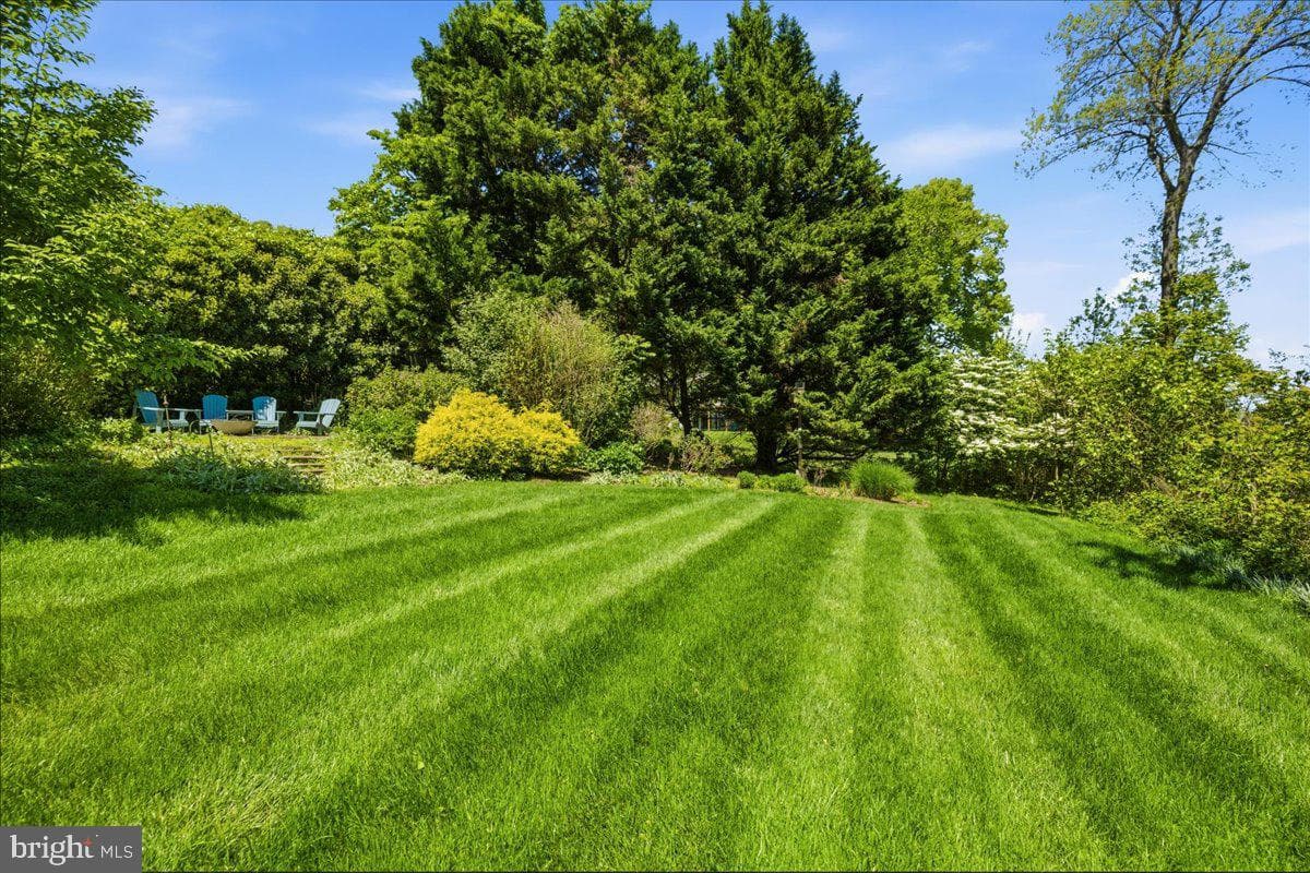 2400 Vern Road photo 16