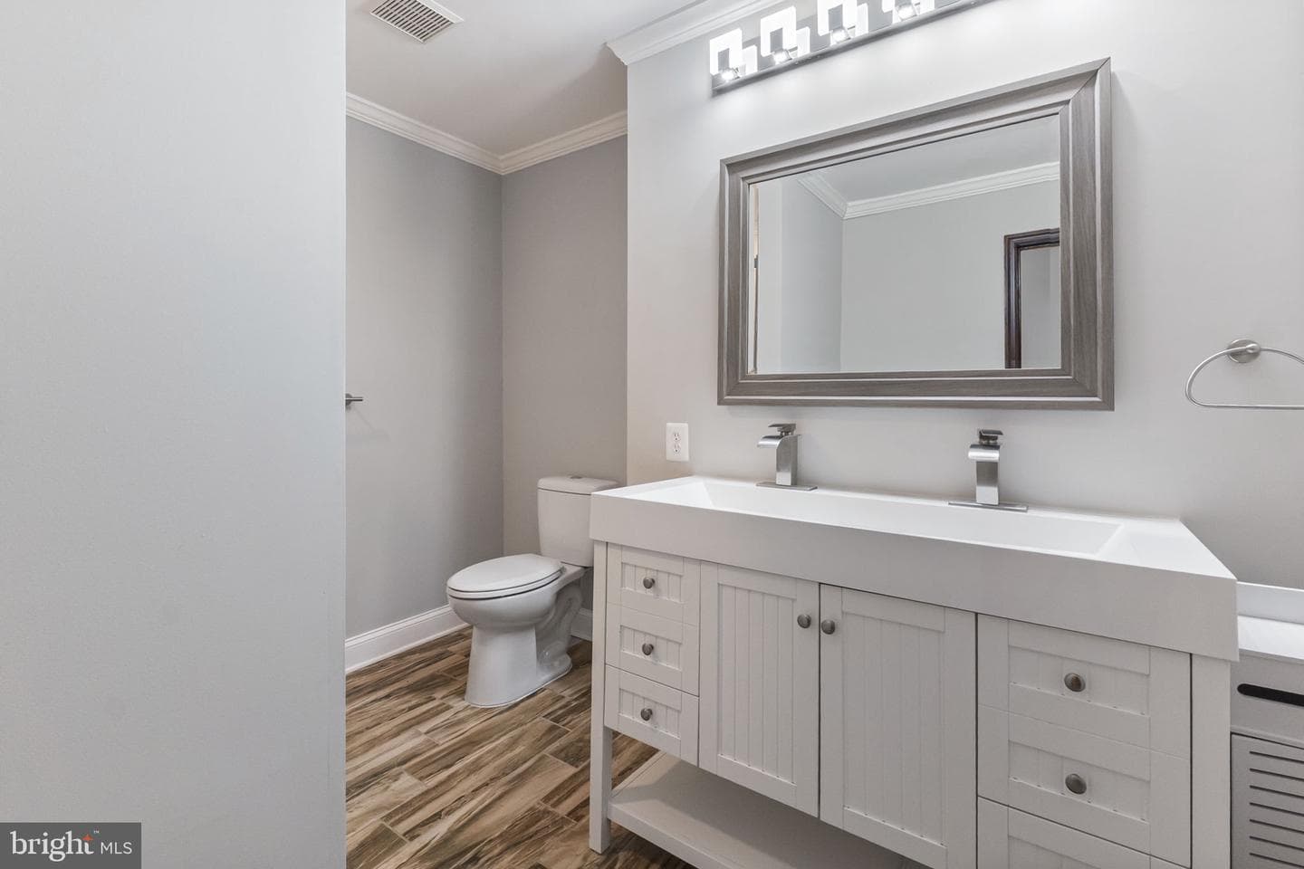8271 Sycamore Terrace photo 35