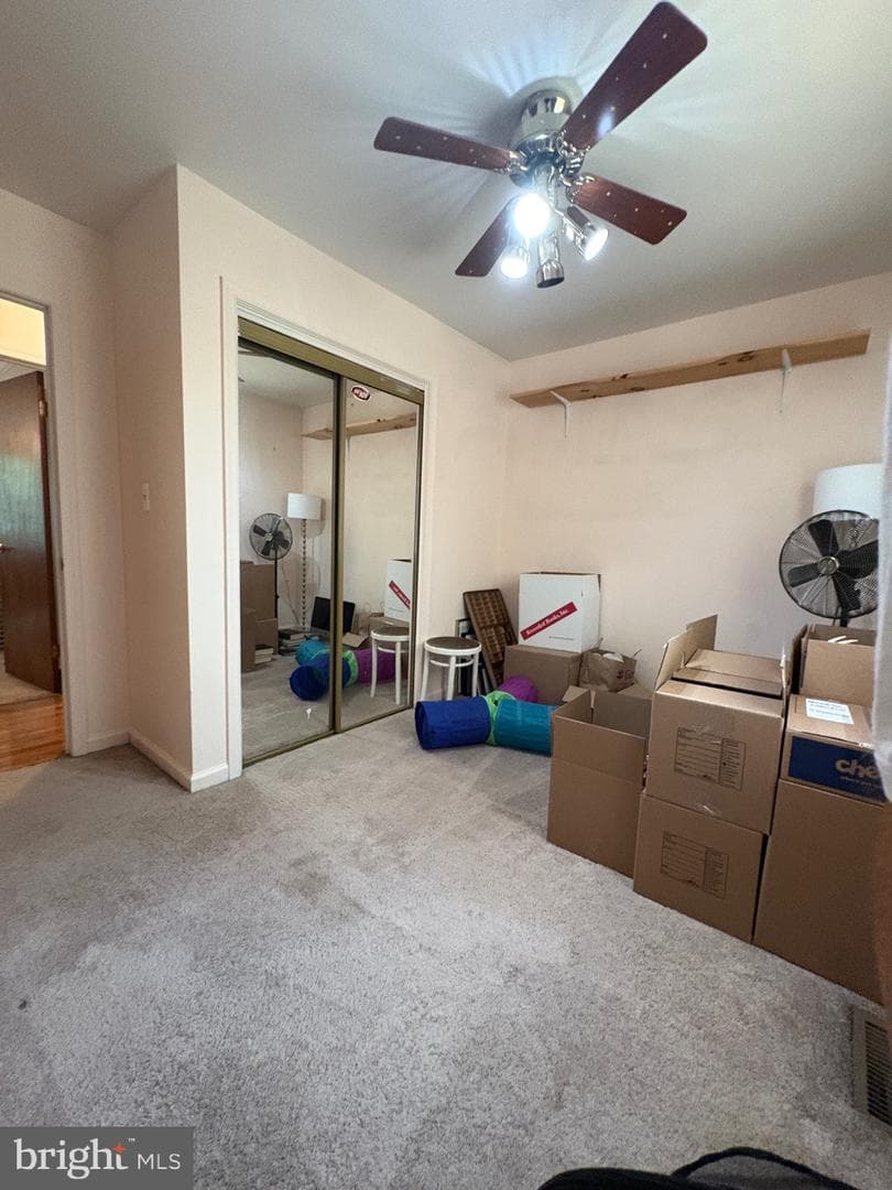 5885 Valley photo 19