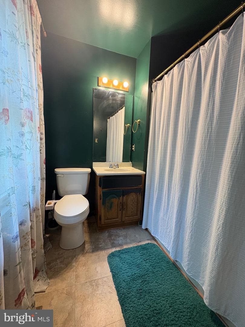 5885 Valley photo 24
