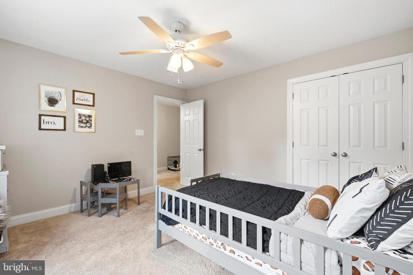 5335 Majesty Lane photo 27