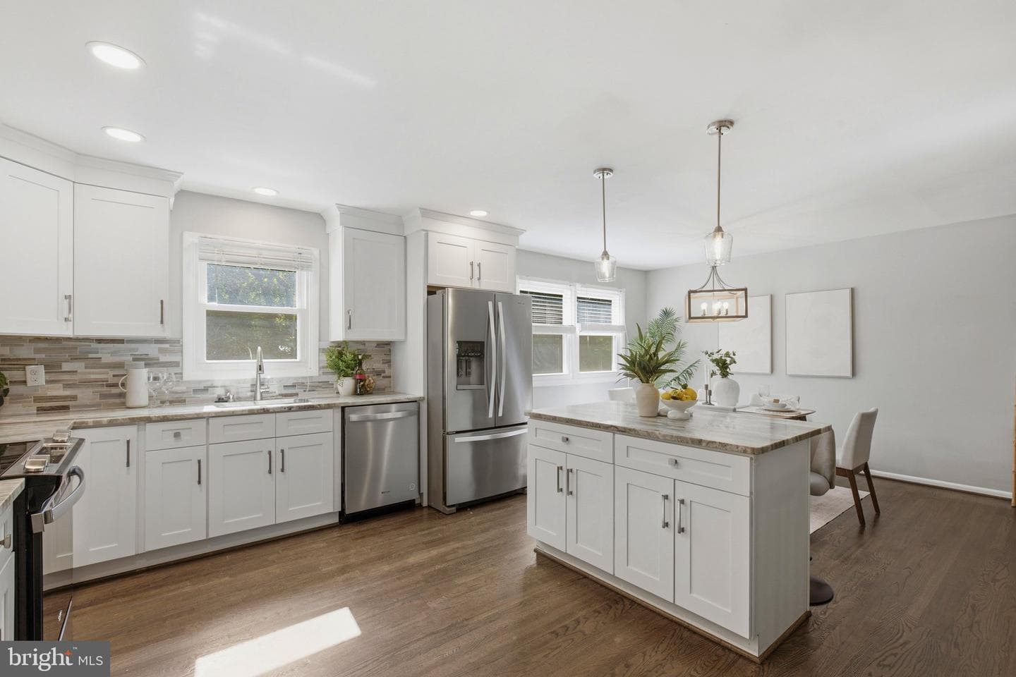 8827 Lafayette Drive photo 9