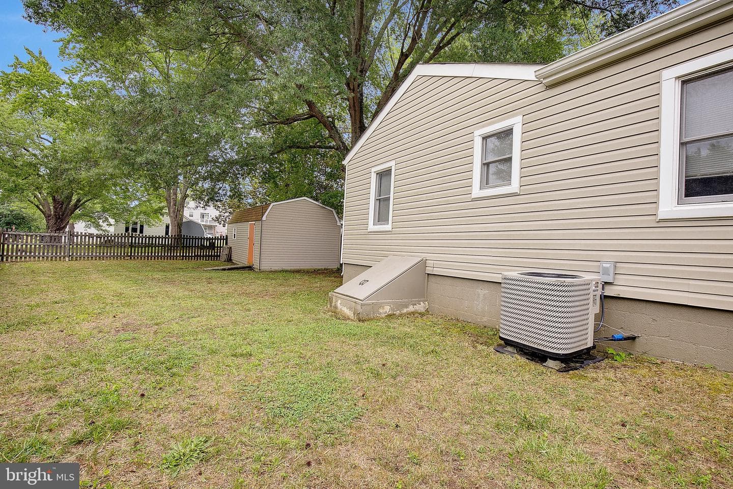 295 West Avenue photo 32