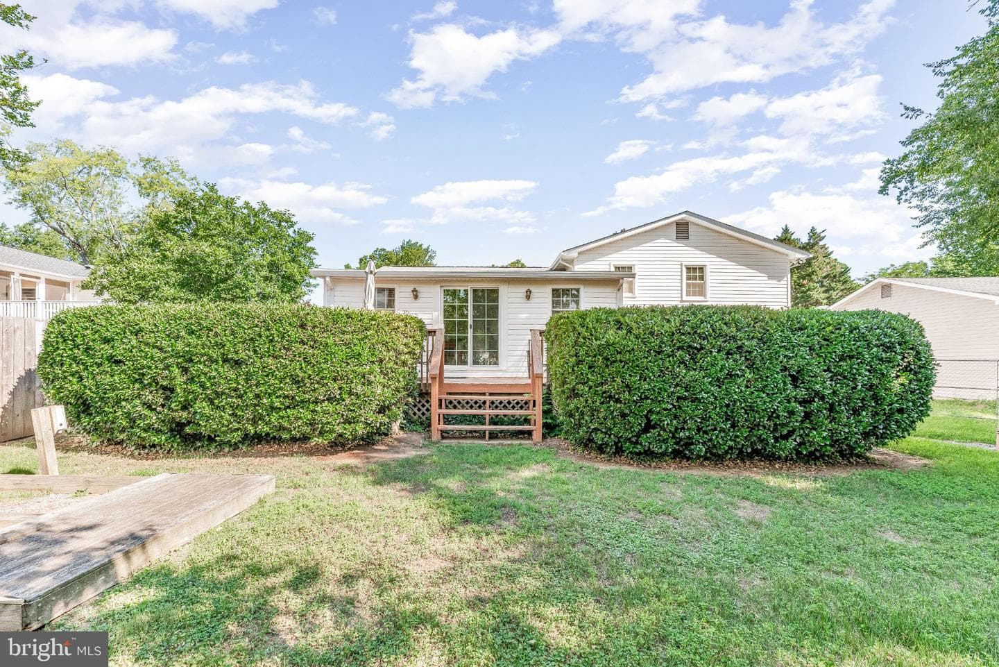 1543 Avenue B Street photo 3