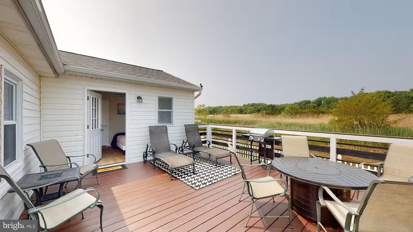 5233 Breezy Point Road photo 17